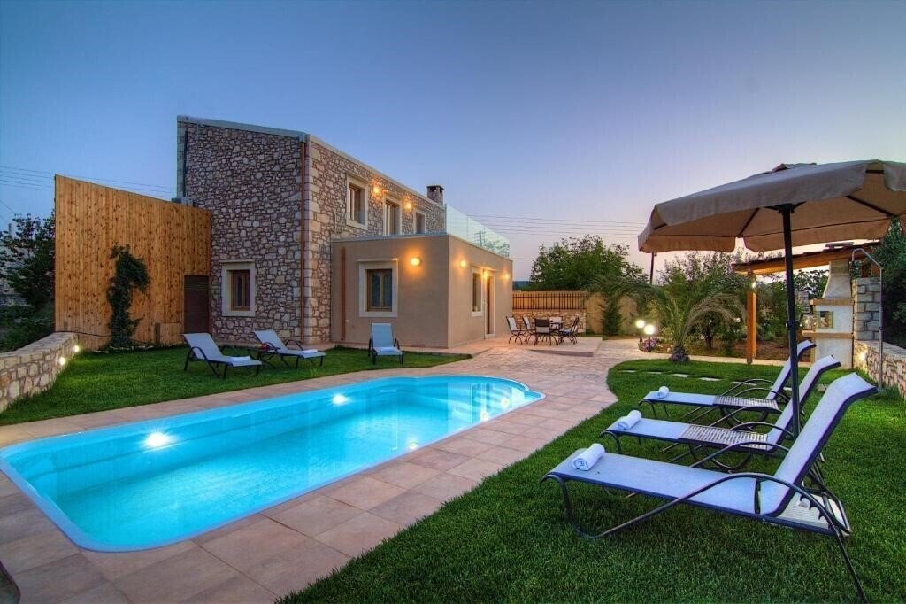 Отель Green Paradise Villa 4*