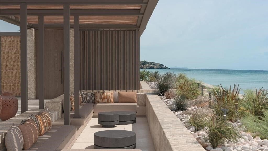 Фотография Iris Luxury Beach Front Residence 4*