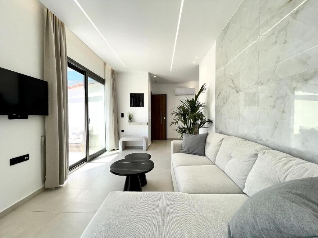 Фотография Sunset Loft Suite & Studios 4*