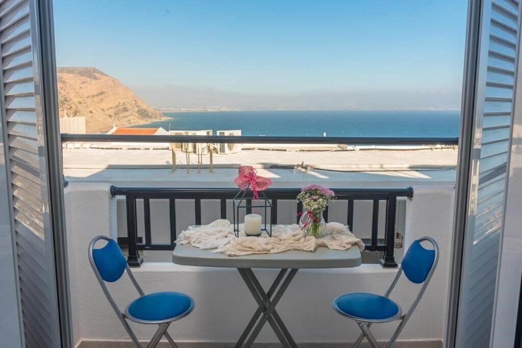 Отель Antigoni Hotel 3*