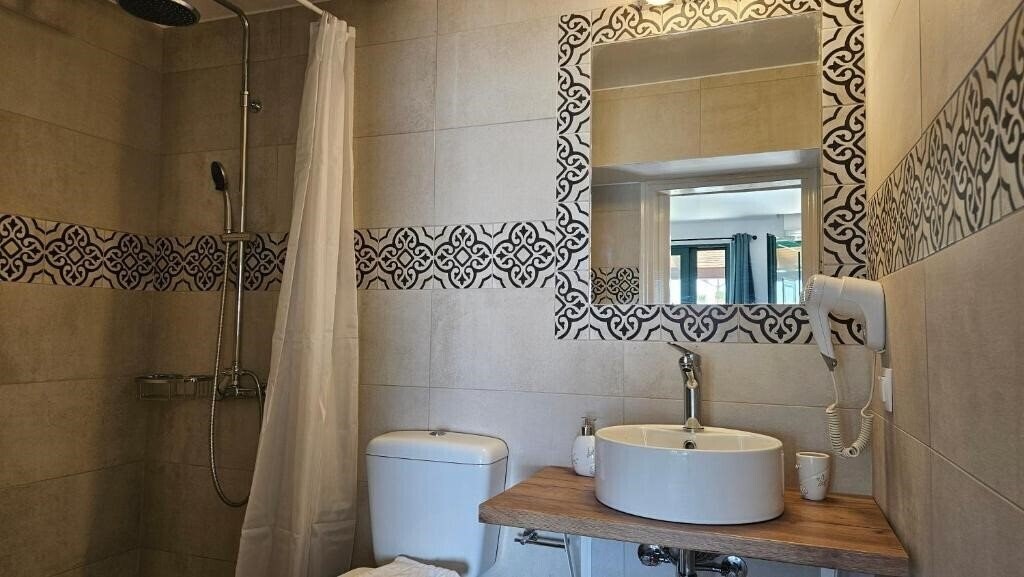 Изображение Akteon Rooms 3*