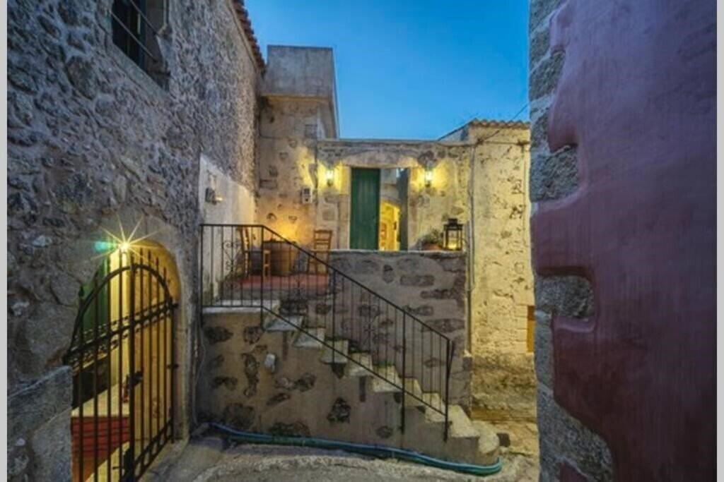 Фото Moundros 1620 Venetian Residence 3*
