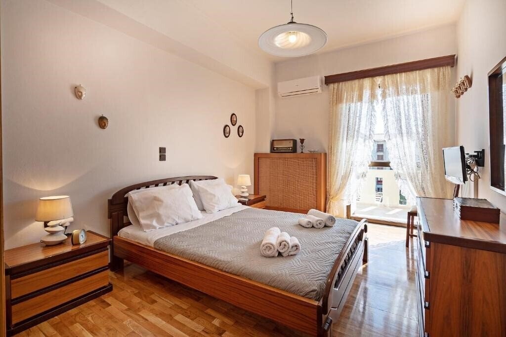 Фото Sol & Mare Beach Front Apartments 3*