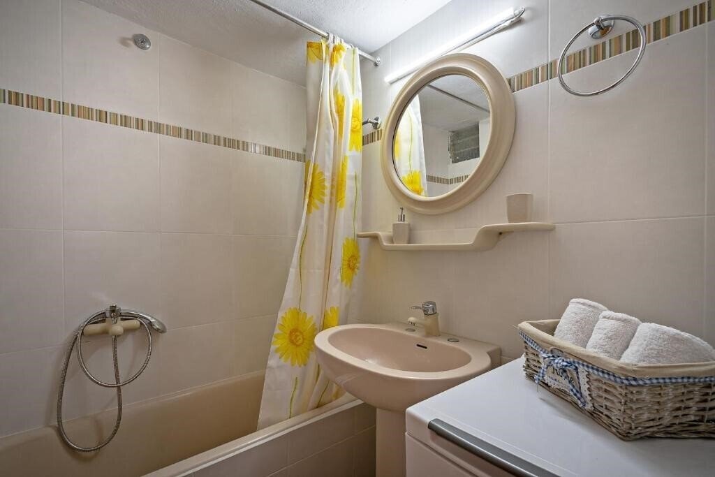 Фотографія Sol & Mare Beach Front Apartments 3*