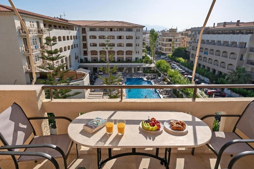 Зображення Sol & Mare Beach Front Apartments 3*