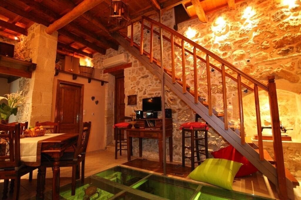 Изображение Villa Petropolis 3*