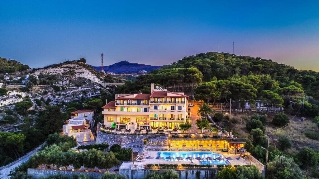 Отель Forest Park Hotel 4*