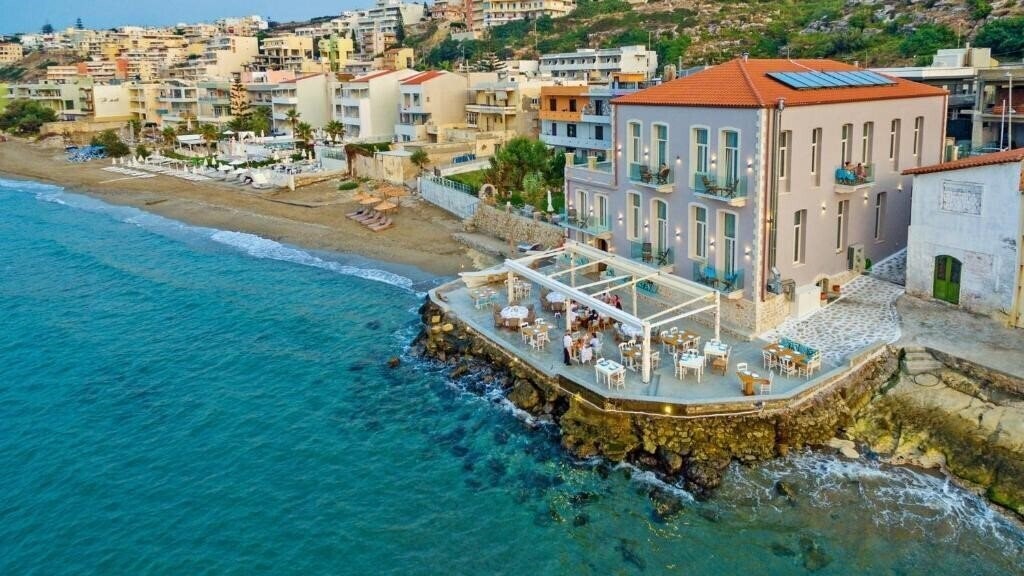 Отель Thalassa Boutique Hotel 4*