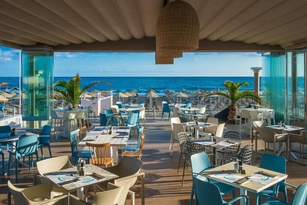 Готель Odyssia Beach Hotel 3*