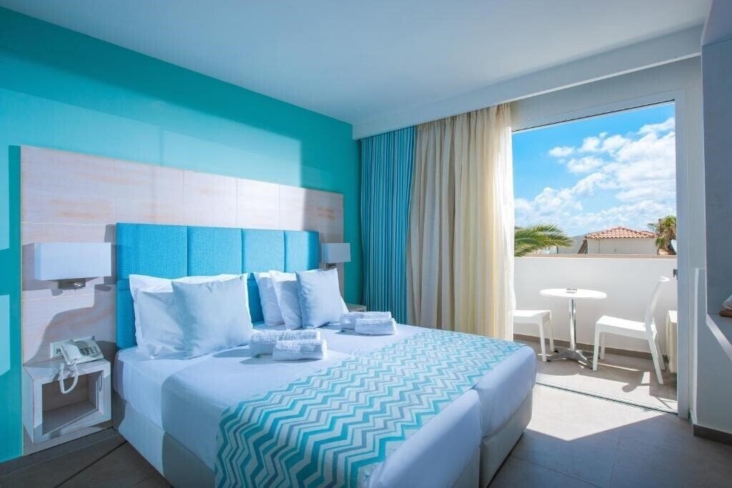Фото Odyssia Beach Hotel 3*