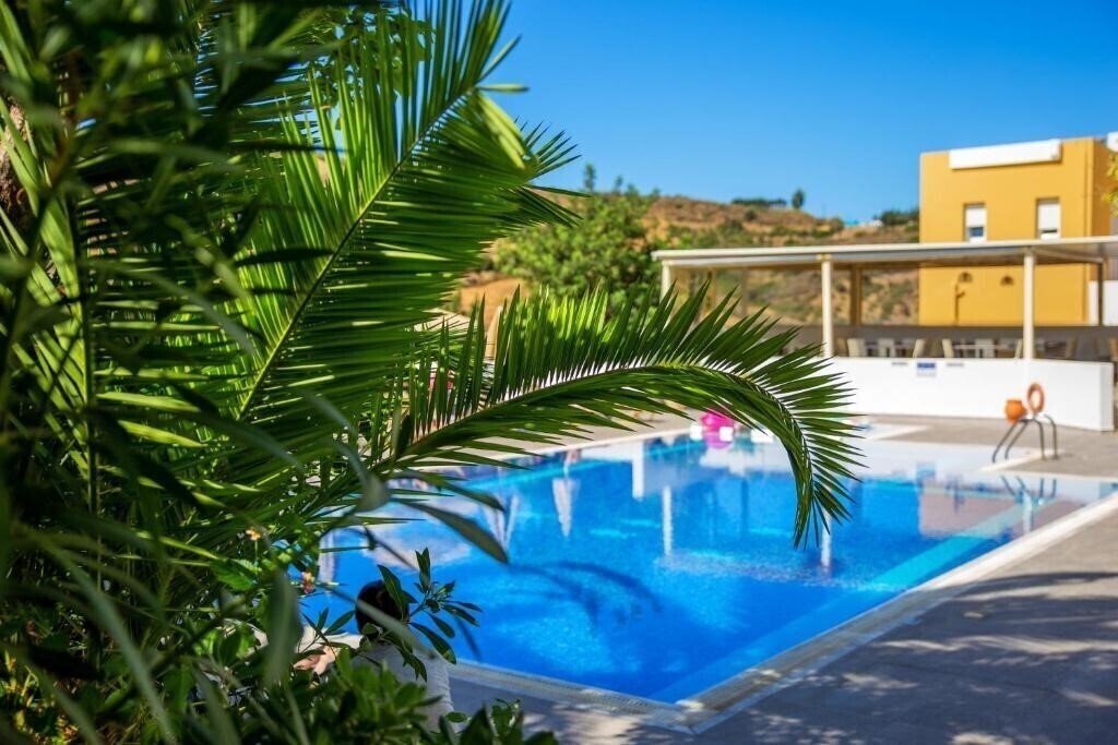 Готель Xidas Garden Resort 3*
