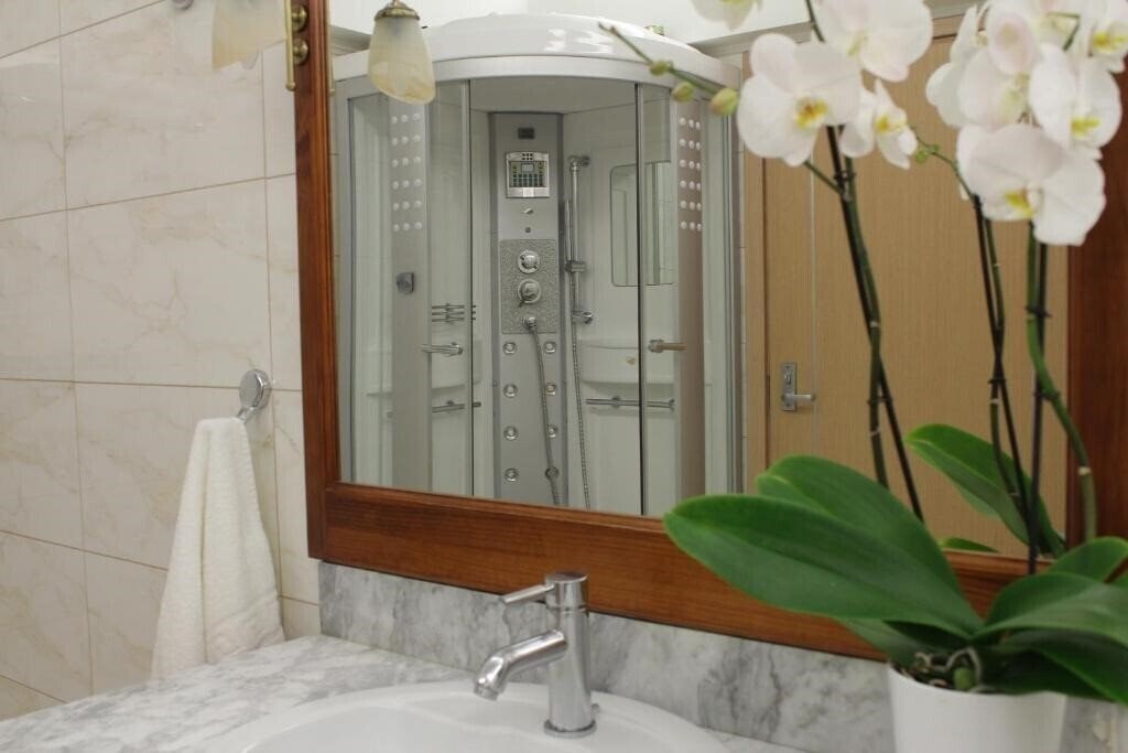 Фотография Galaxy Art Hotel 3*