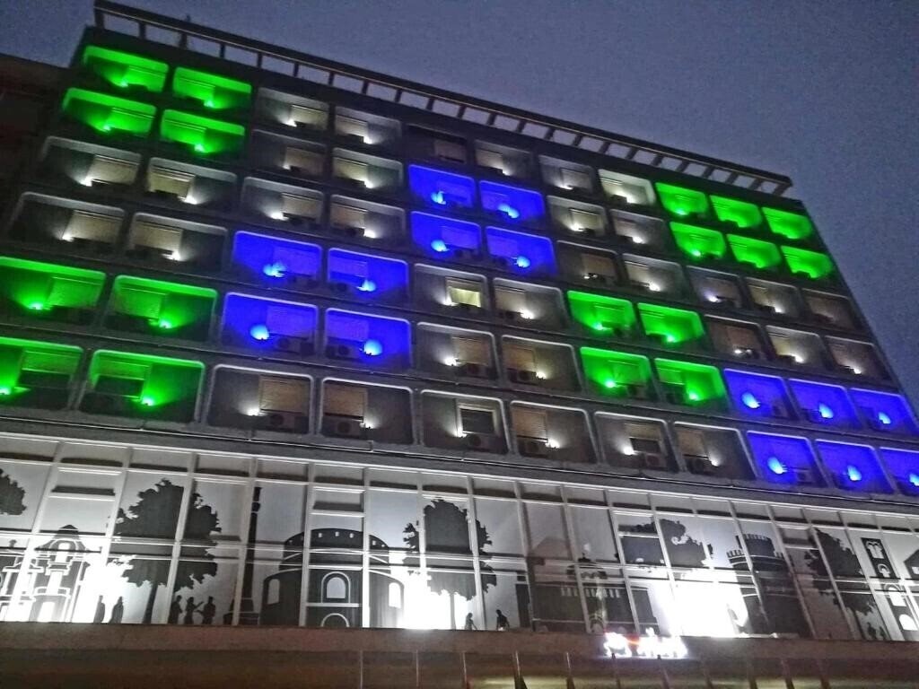 Отель Capsis Hotel 4*