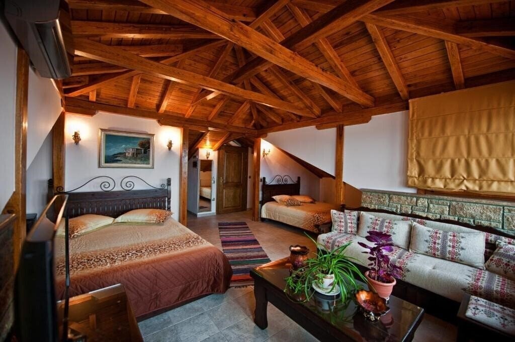 Фото Archondariki Guest House 4*
