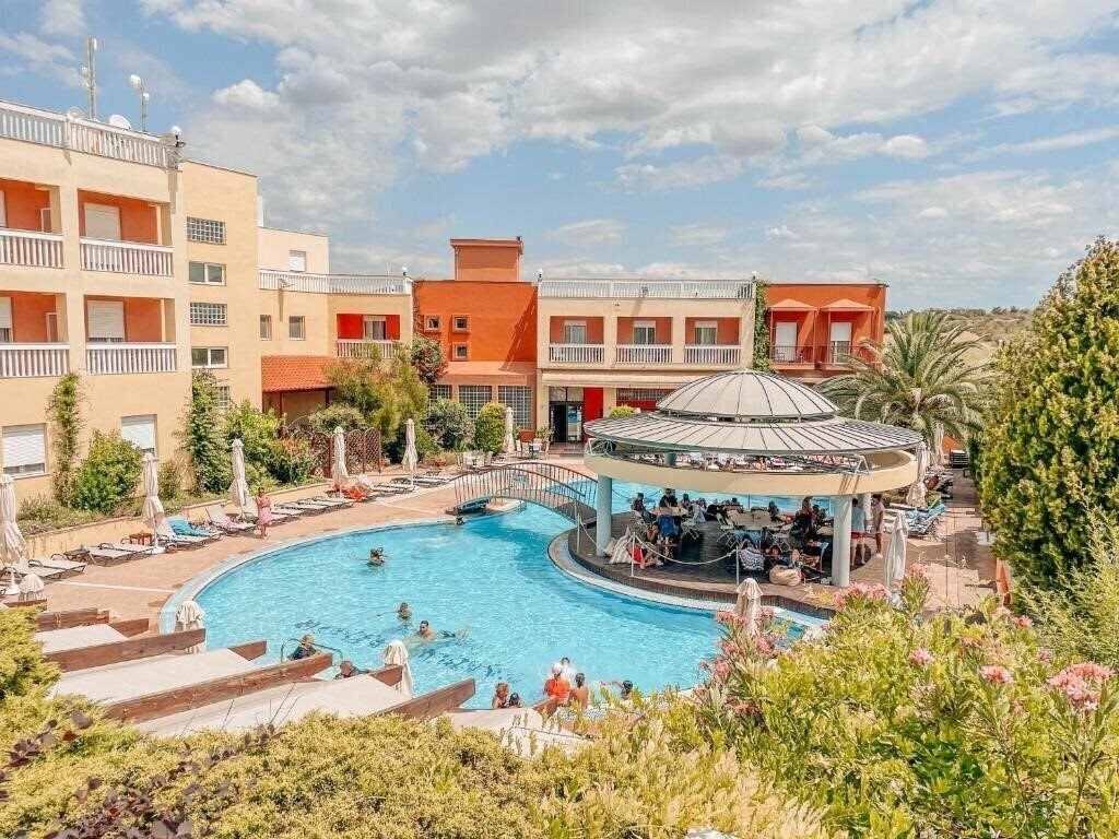 Картинка Ambassador Hotel 3*