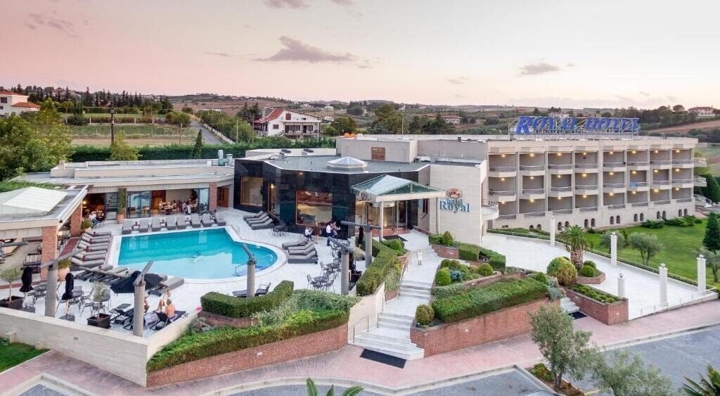 Фотография Royal Hotel 4*