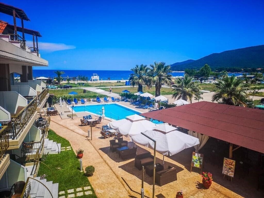 Готель Rihios Hotel апартаменты