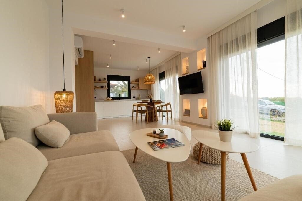 Изображение Villa In Nea Potidea вилла