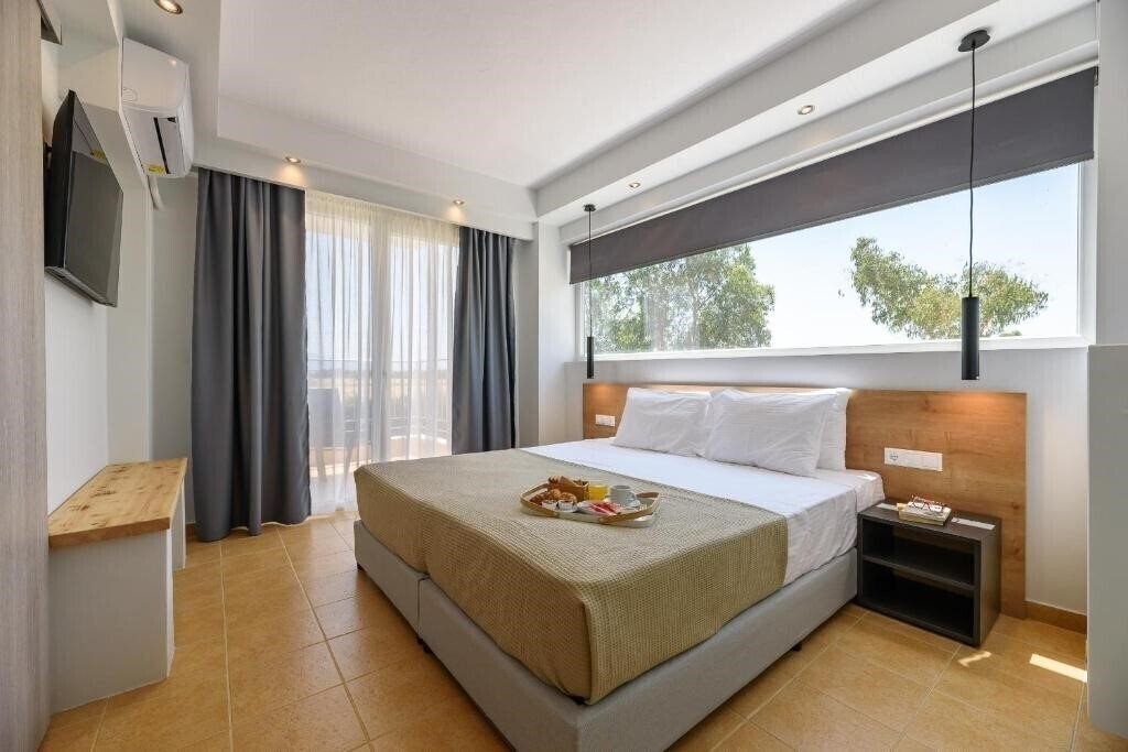 Фото City Gate Hotel 3*