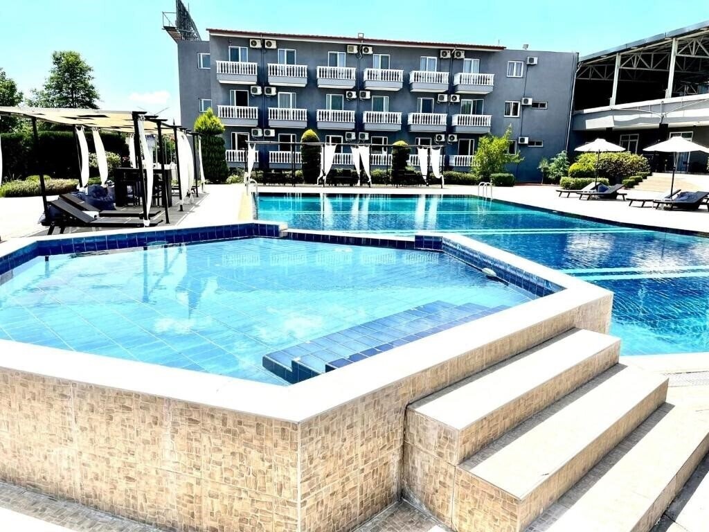 Готель Kornilios Palace Thessaloniki 4*