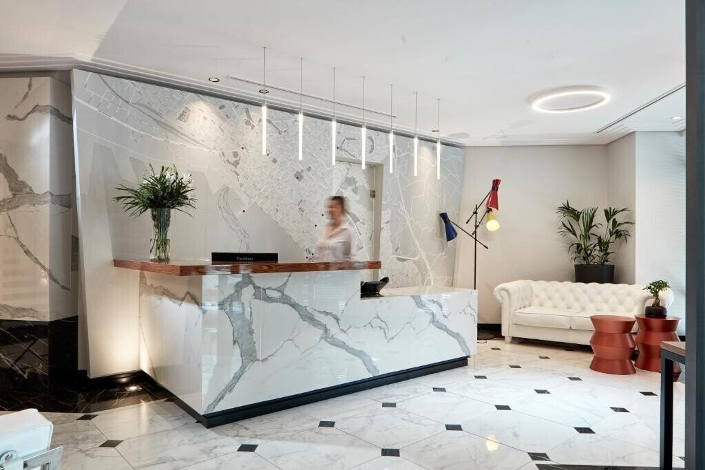 Картинка Antigon Urban Chic 5*