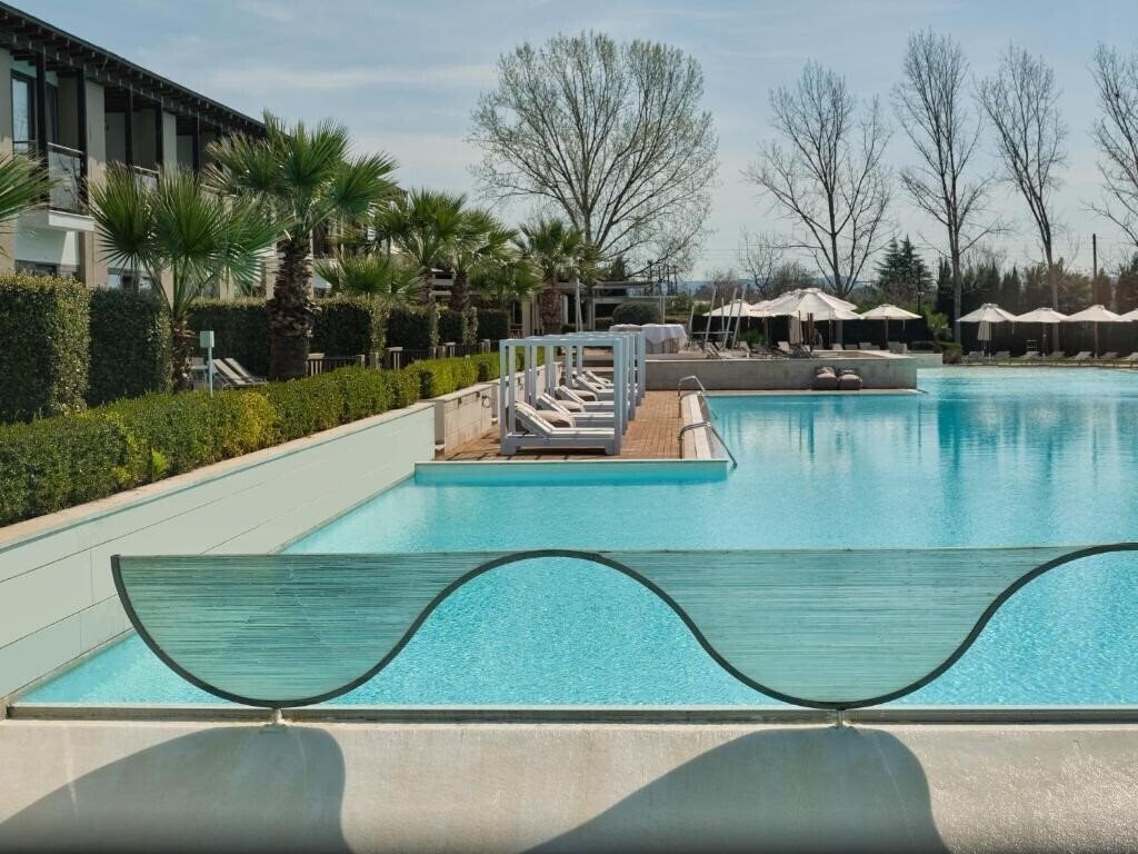 Картинка September Hotel Thessaloniki 4*