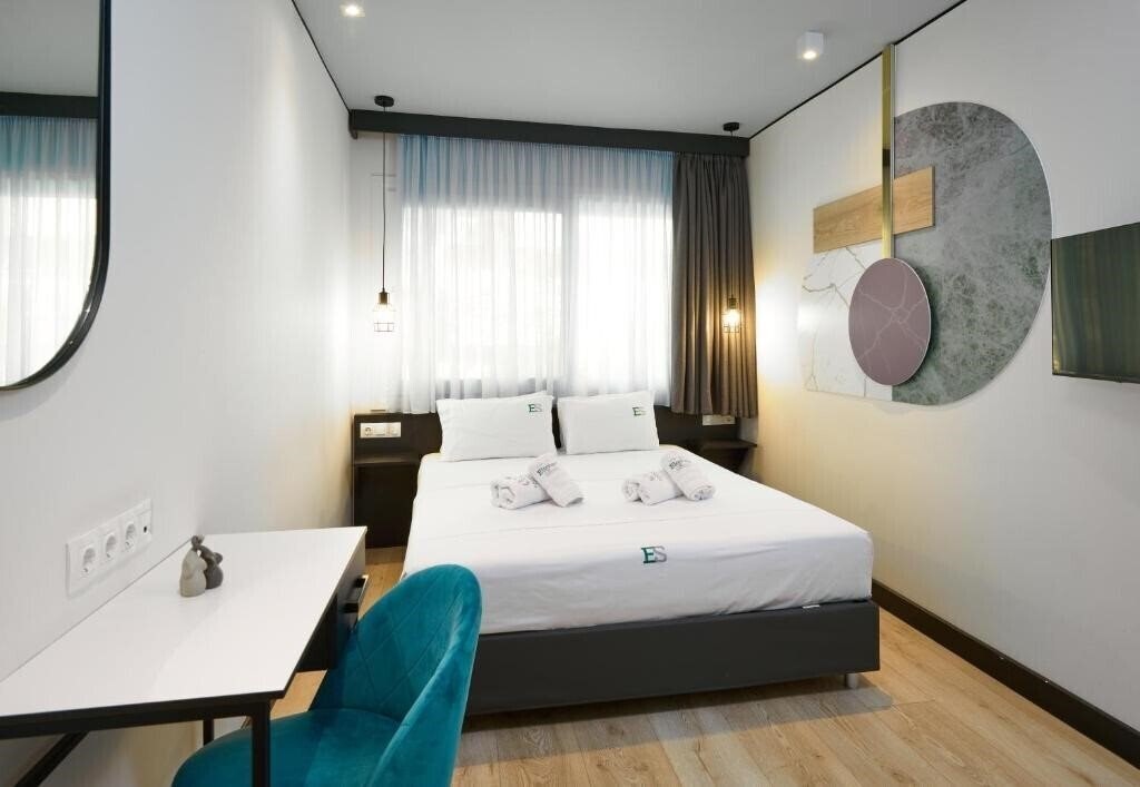 Картинка Urban Elephant Suites 3*