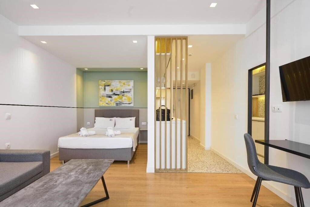 Готель Elephant Suites 3*