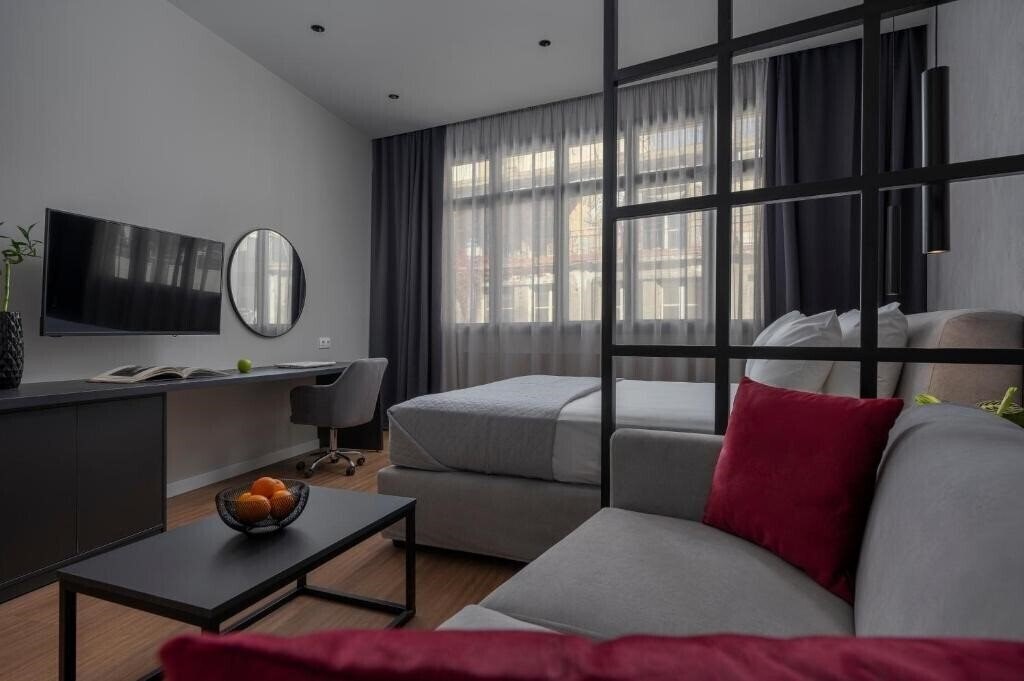 Изображение Hebrard Industrial Suites 3*