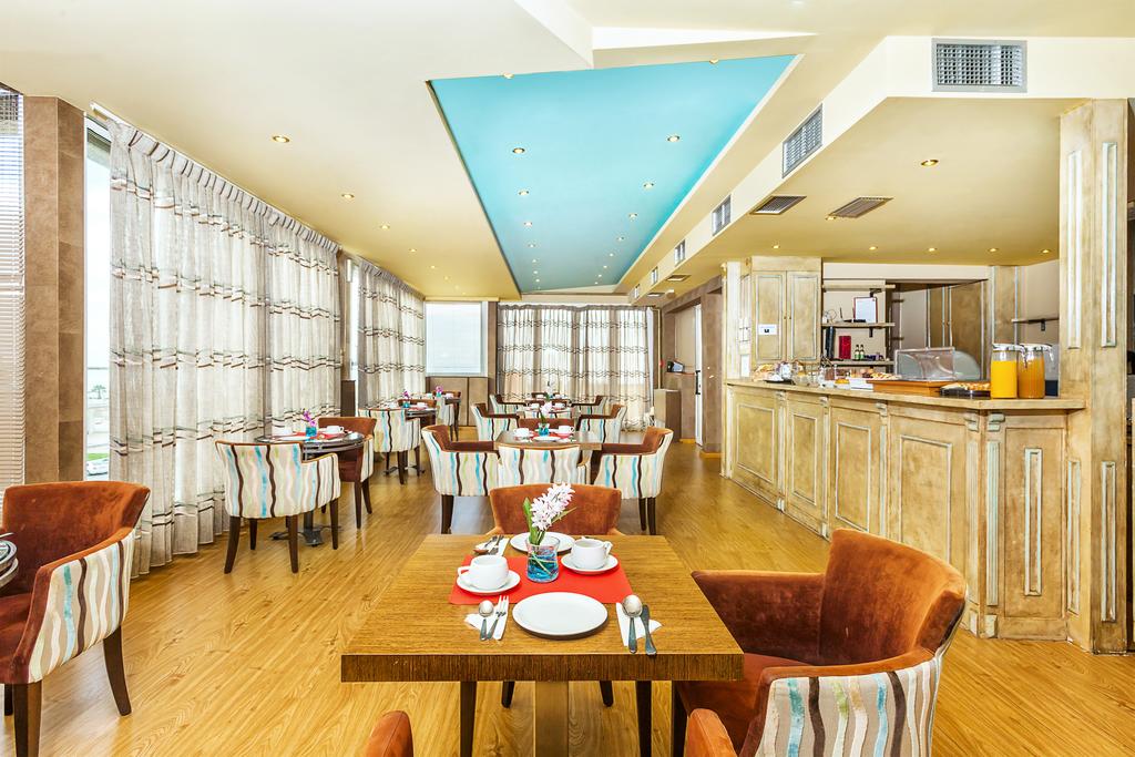 Фотографія Perea 1*