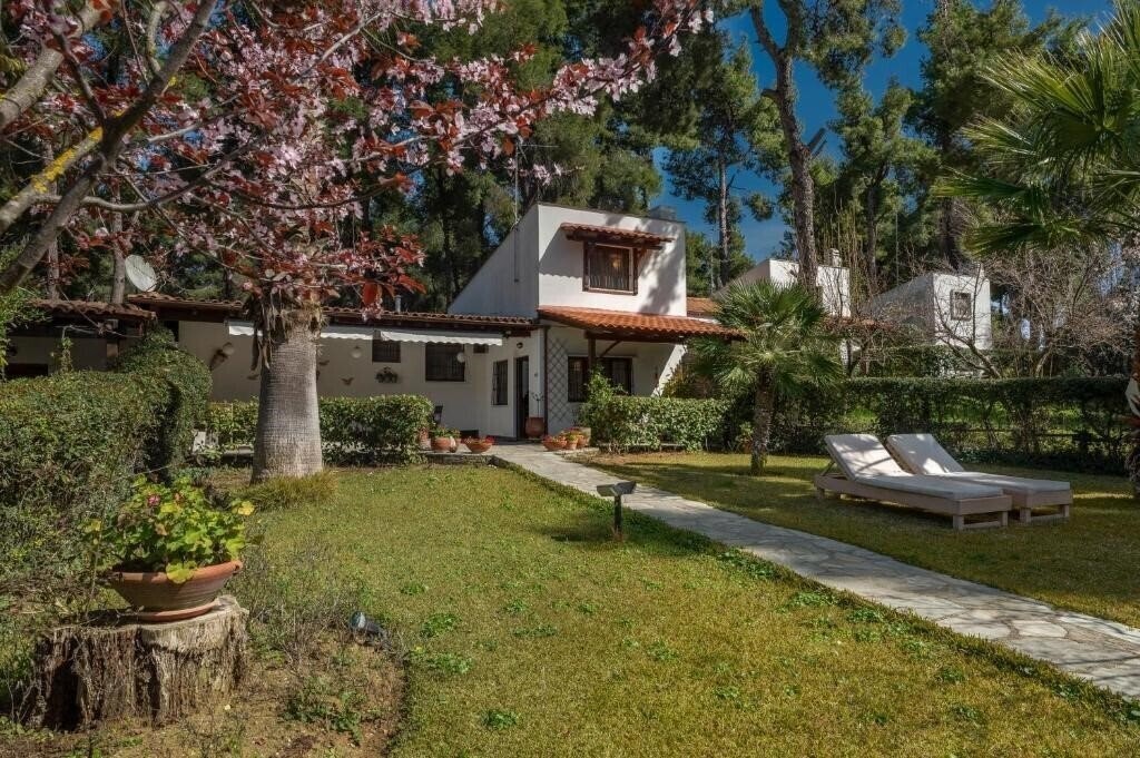 Отель NG Sani Villas 4*