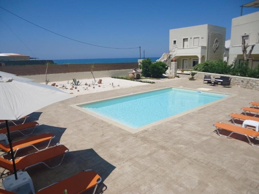 Фото Almyra Apartments 2*