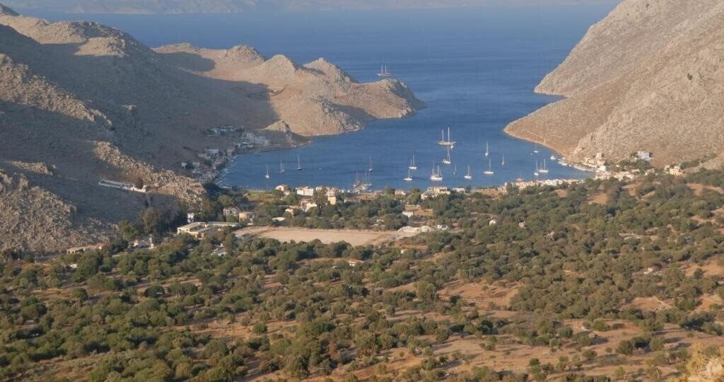 Фото Pedi Beach Hotel 3*