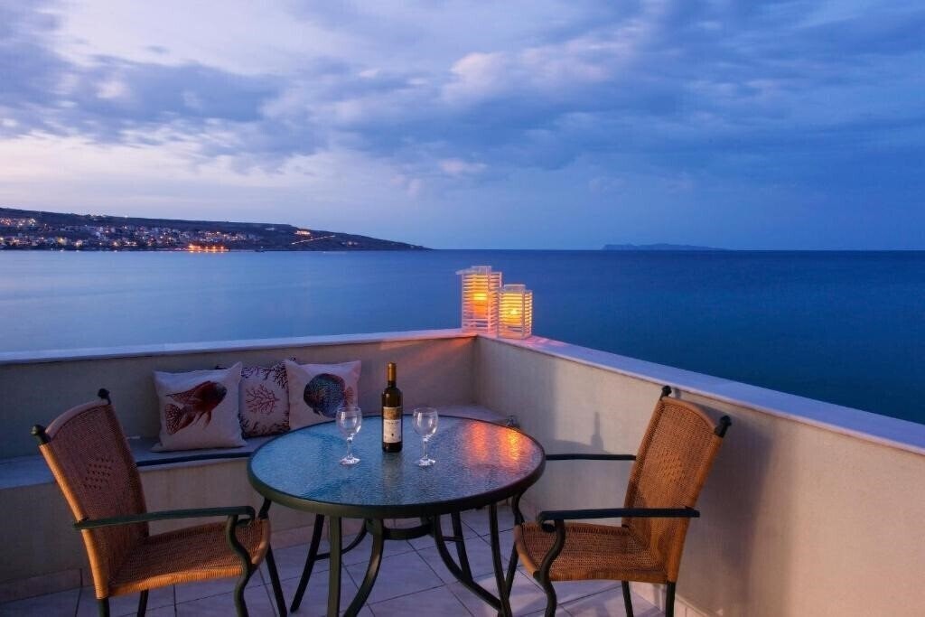 Отель Minos Apartments & Studios 3*