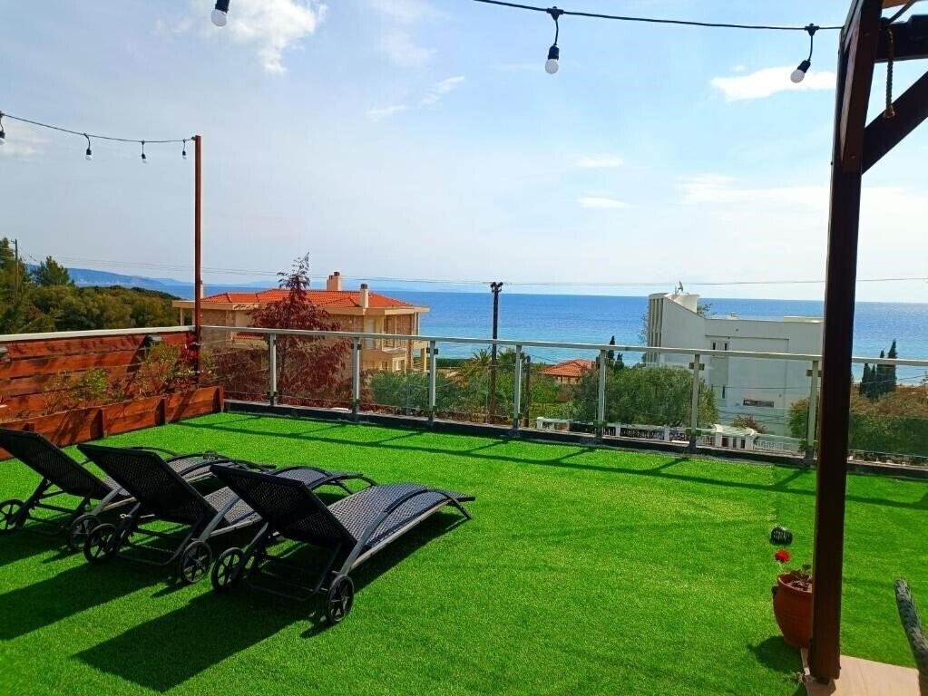 Зображення Salonikiou Beach Deluxe Apartments 3*