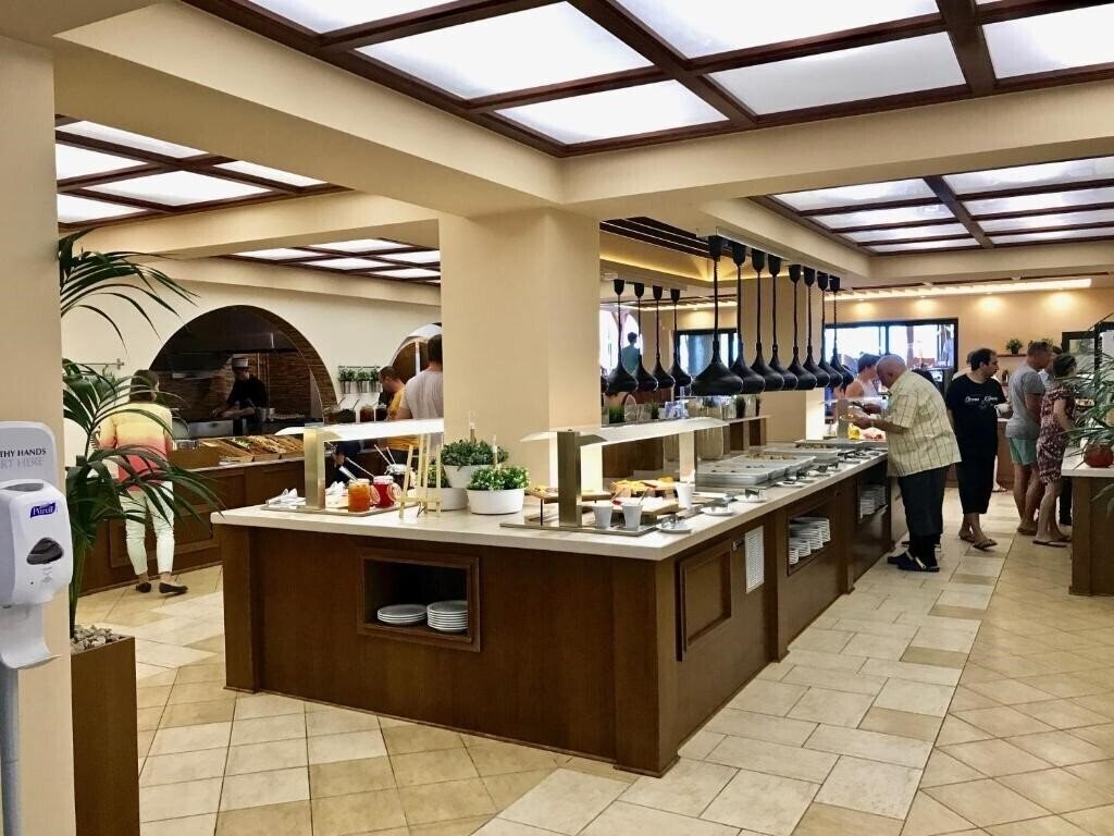 Фотографія Village Mare 4*