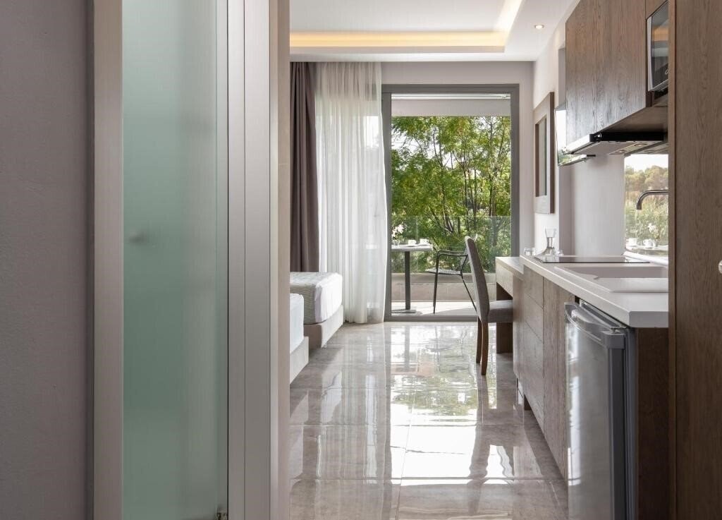 Фотографія 4-You Family 3*