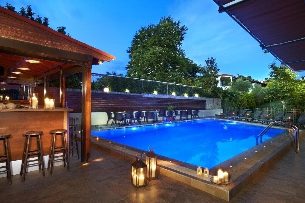Готель 4 You Apartments Hotel 3*