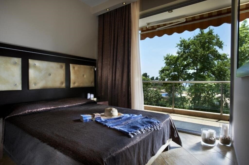 Фото 4 You Apartments Hotel 3*