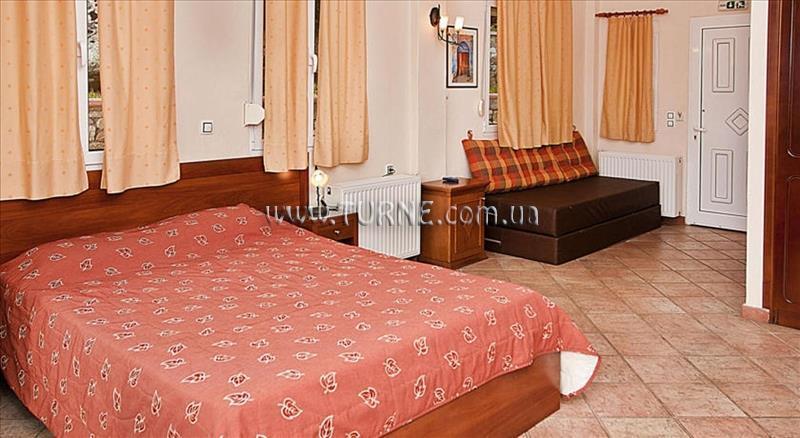 Отель Kelyfos Hotel 2*