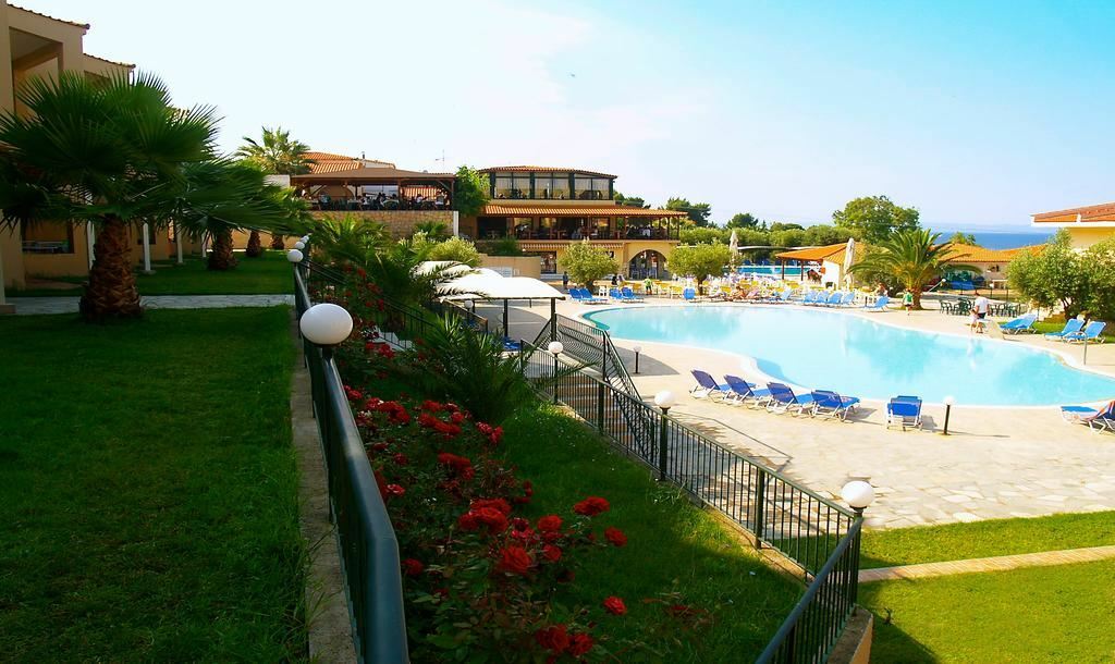 Готель Village Mare 4*