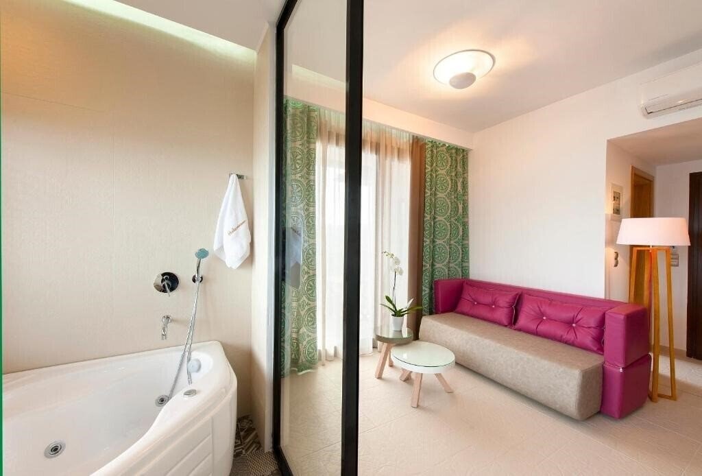 Изображение Thalassokipos Sea View Studios & Suites 2*