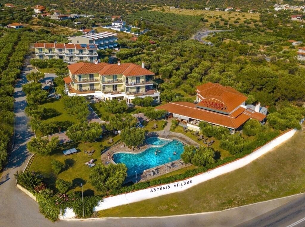 Готель Asteris Village 3*