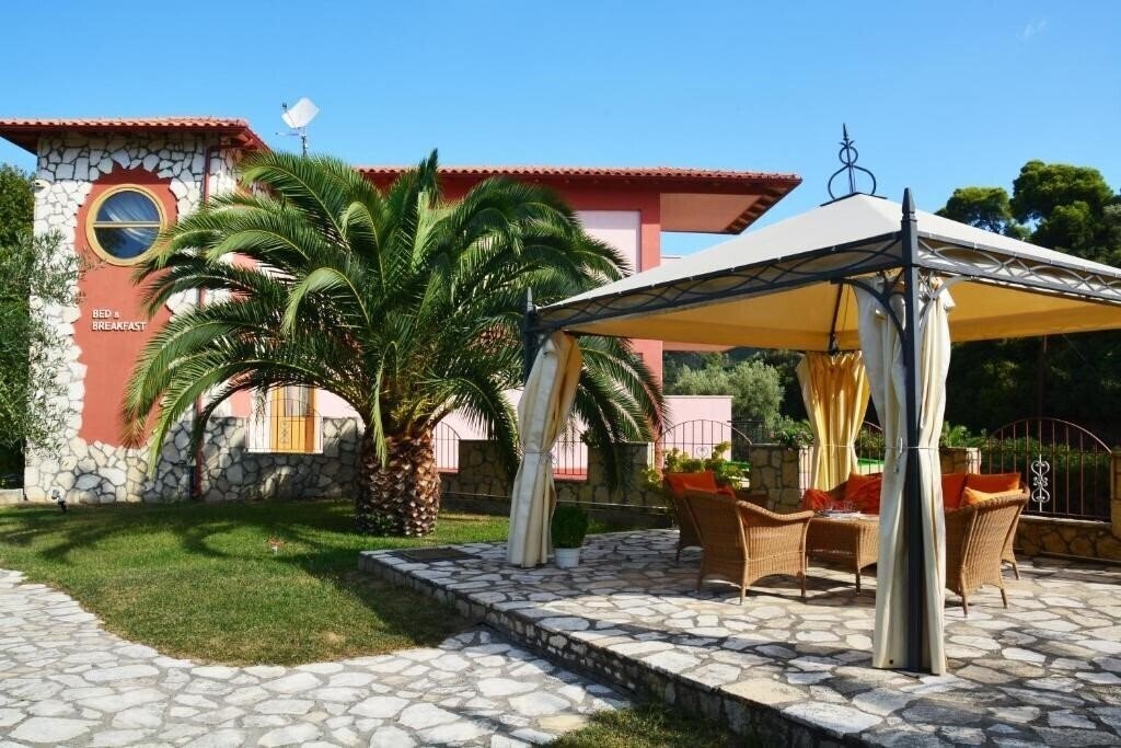 Фотография Petros Italos Bed & Breakfast Апартаменты апартаменты