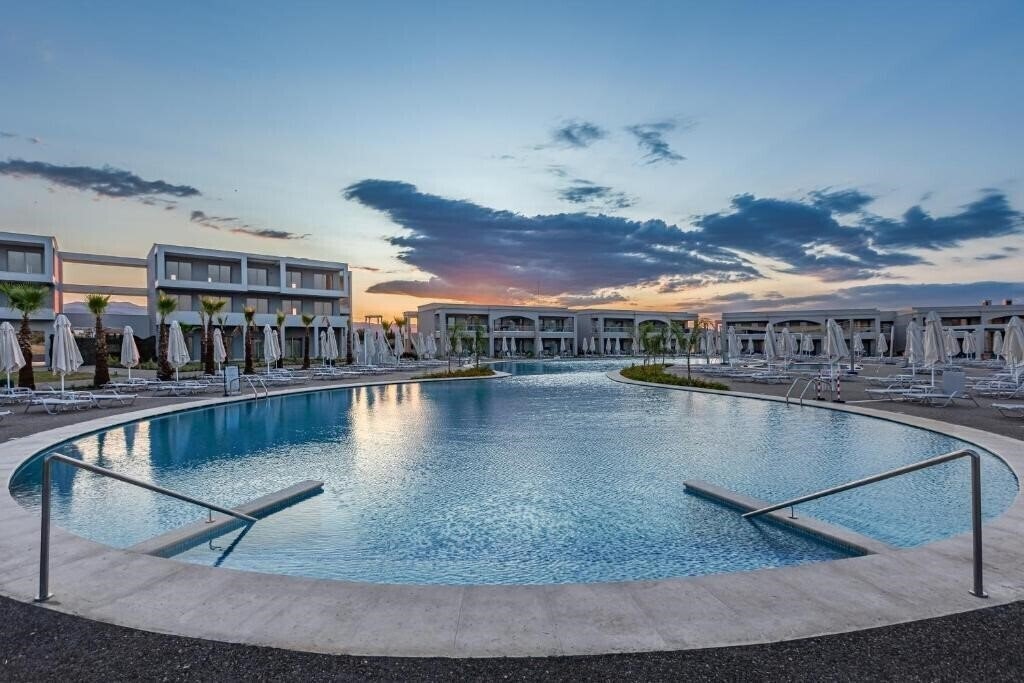 Отель Blue Lagoon Queen 5*