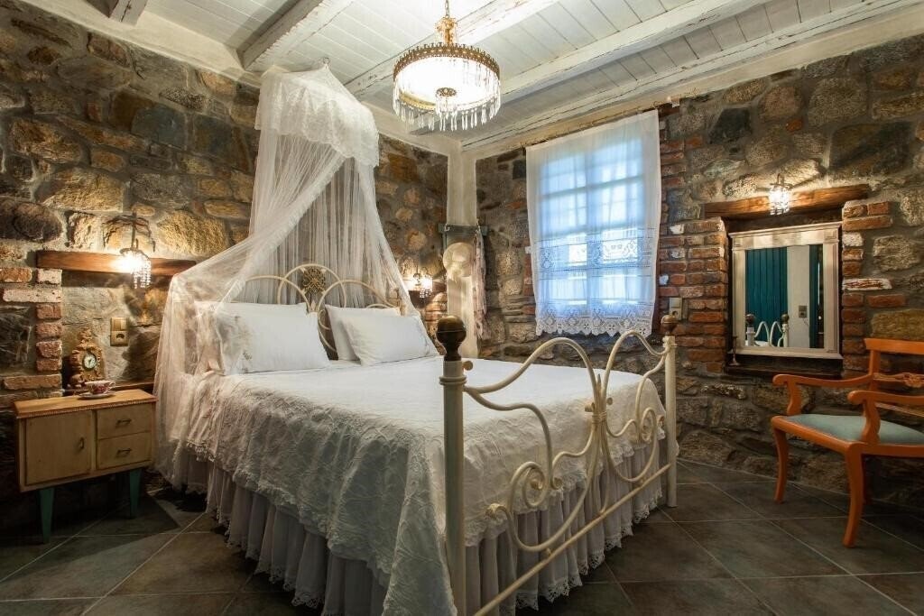 Картинка Ta Petrina 3*