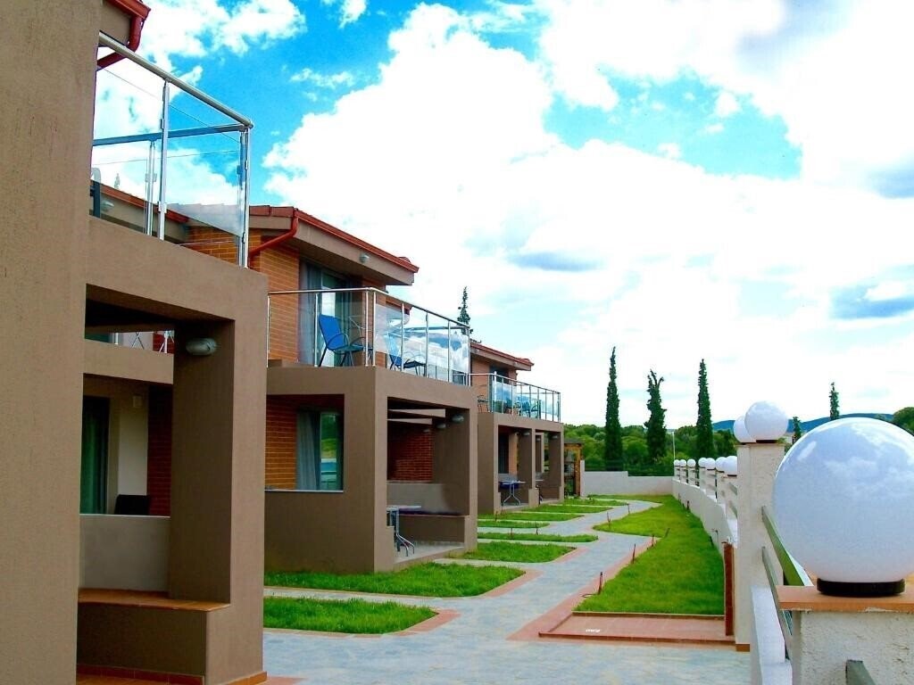 Готель Village Mare Residence 3*
