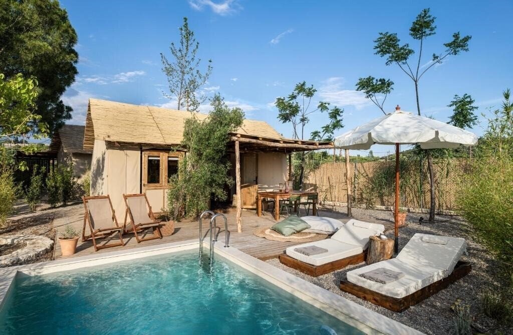 Фото Ergon Beach House Nikiti 5*