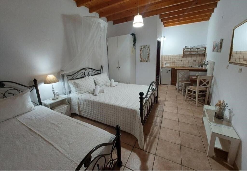 Фото Stefanos Katsaros Studios 4*
