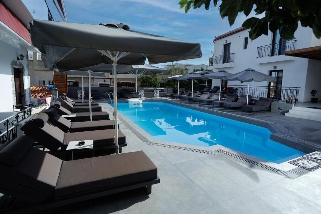Готель Yianna Hotel Agistri 3*